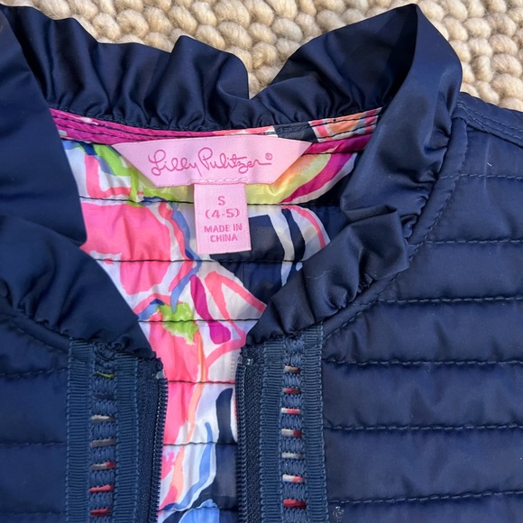 LILLY PULITZER lightweight navy puffer vest Sz. S (4-5) EUC - Picture 4 of 5